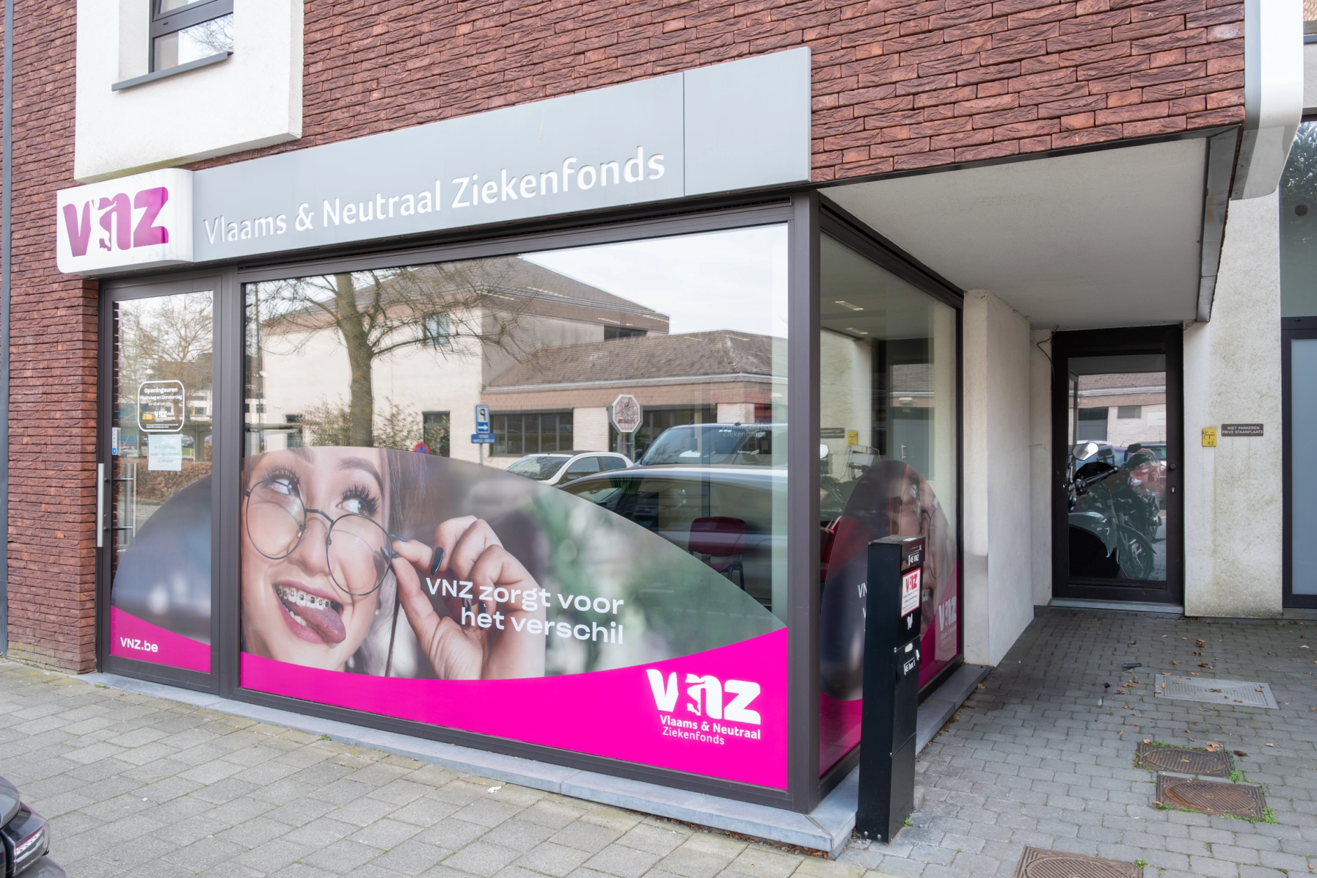 foto van gevel van kantoor Heist-op-den-Berg