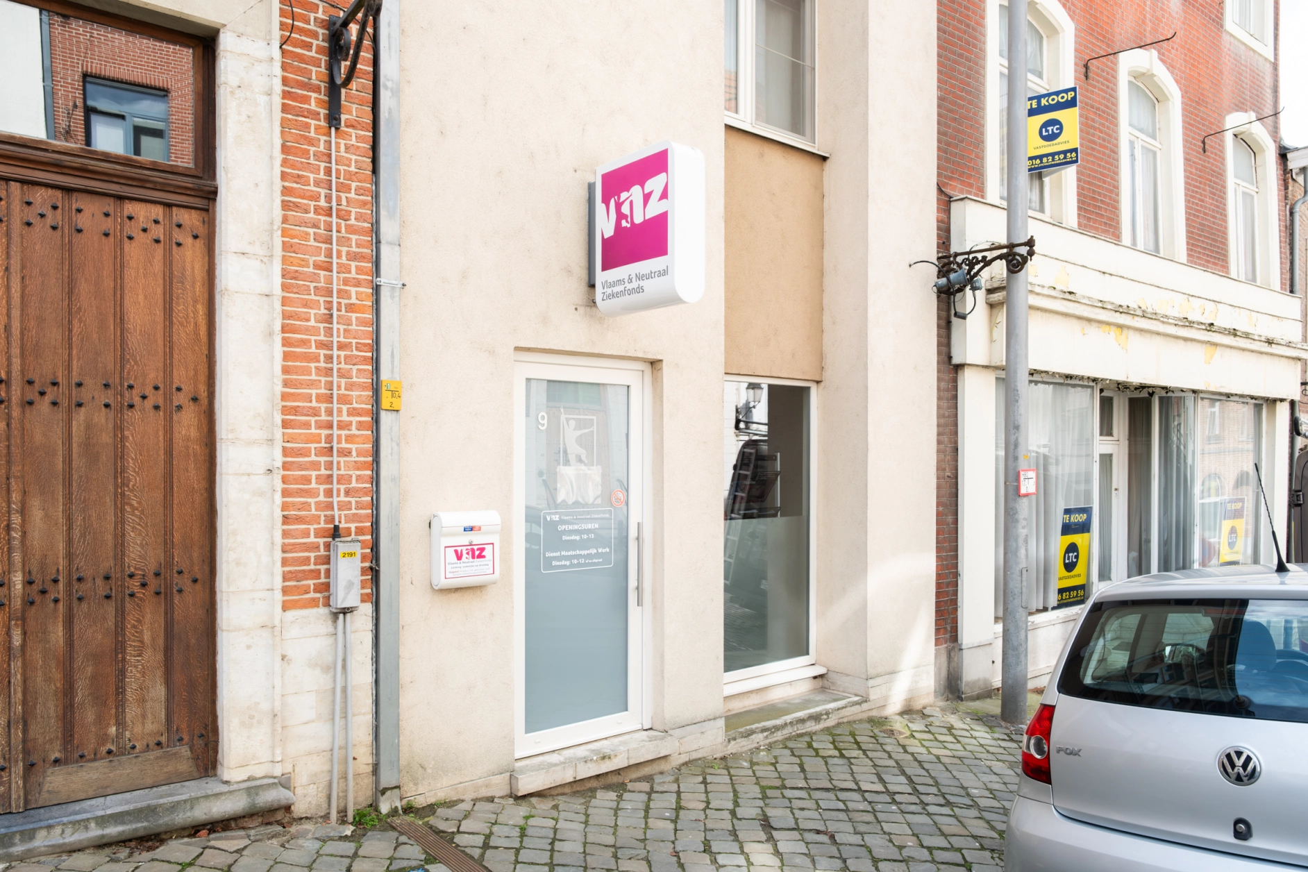 foto van gevel van kantoor Tienen